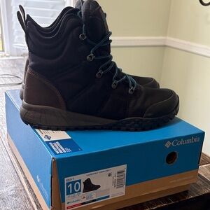 Columbia Black and Brown Outdoor Boots